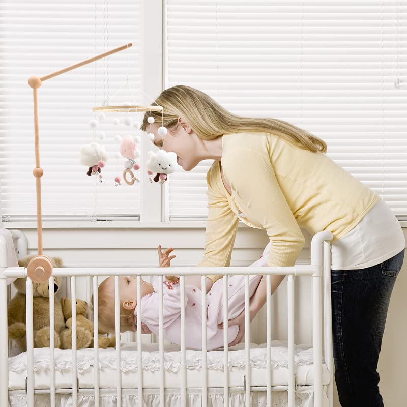 HI BABY MONMENT anti-slip design ensures stable crib attachment during use.