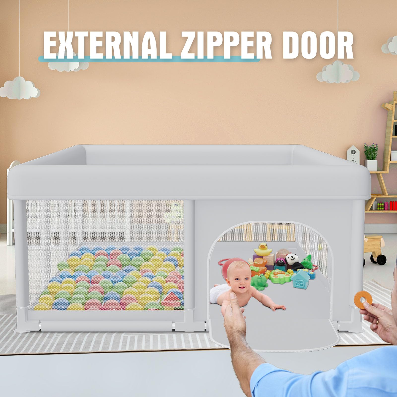 Hiaksedt zipper gate provides secure access for quick entry.