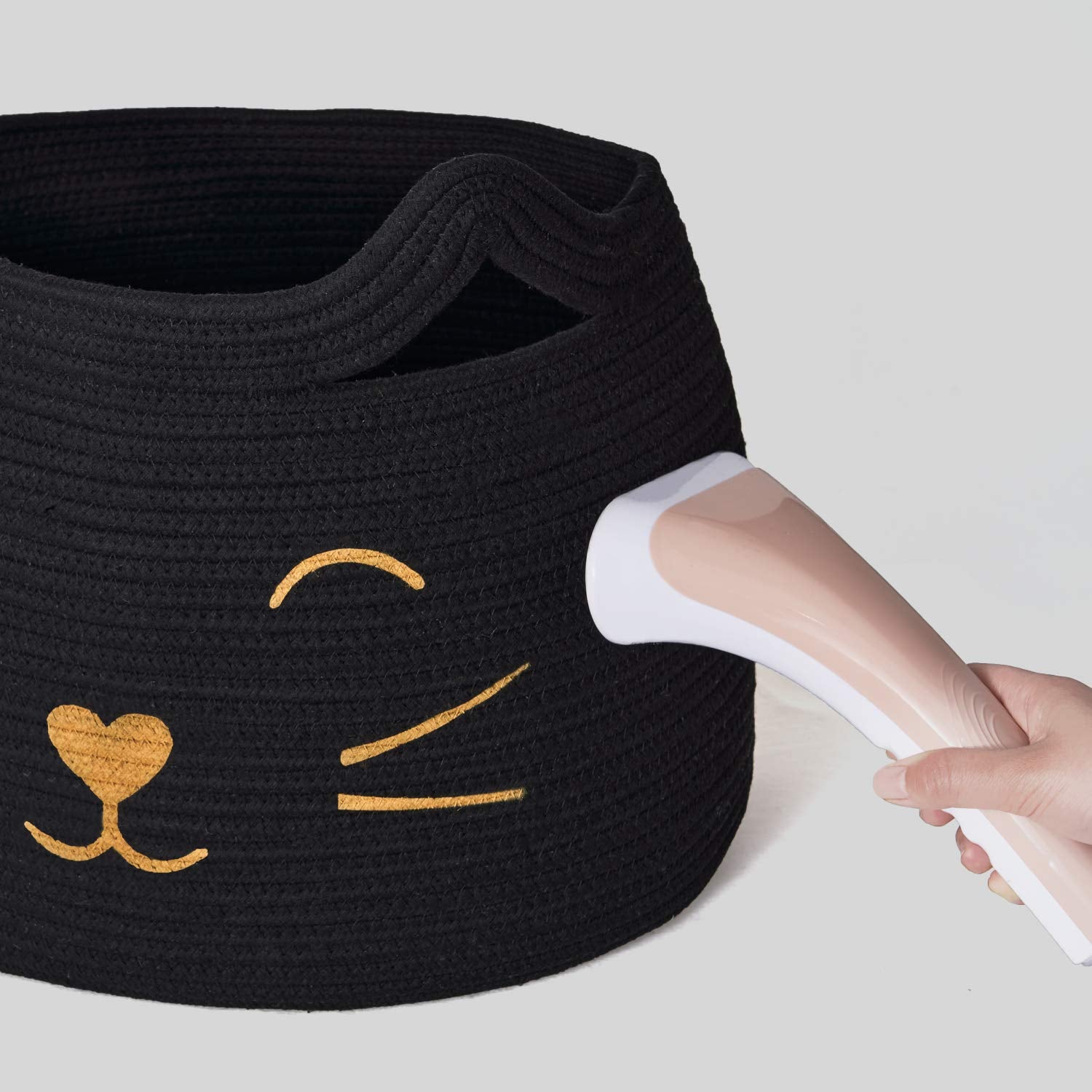 HiChen basket demonstrates easy cleaning with spot washing for everyday care
