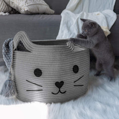 HiChen pet basket with cats and dogs, cozy resting space for small pets.