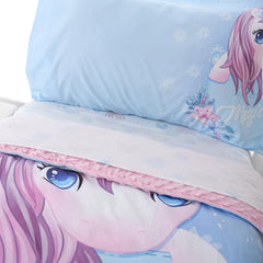 Hilabab unicorn pillowcase keeps little head comfy and clean.