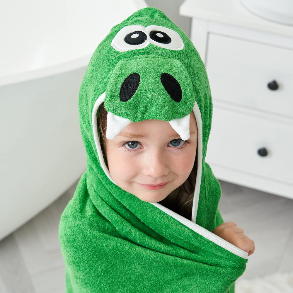 HIPHOP PANDA gift-ready towel for newborns—perfect baby shower present
