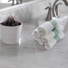 HIPHOP PANDA newborn care cloth designed for delicate skin and daily use.