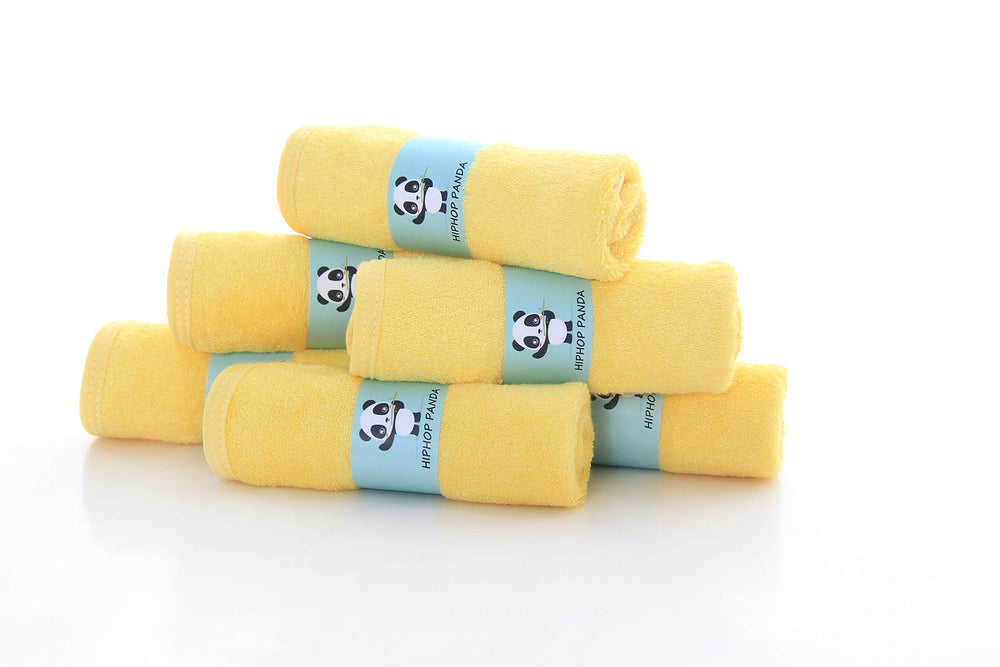 HIPHOP PANDA newborn-friendly washcloth for delicate cheeks and folds.