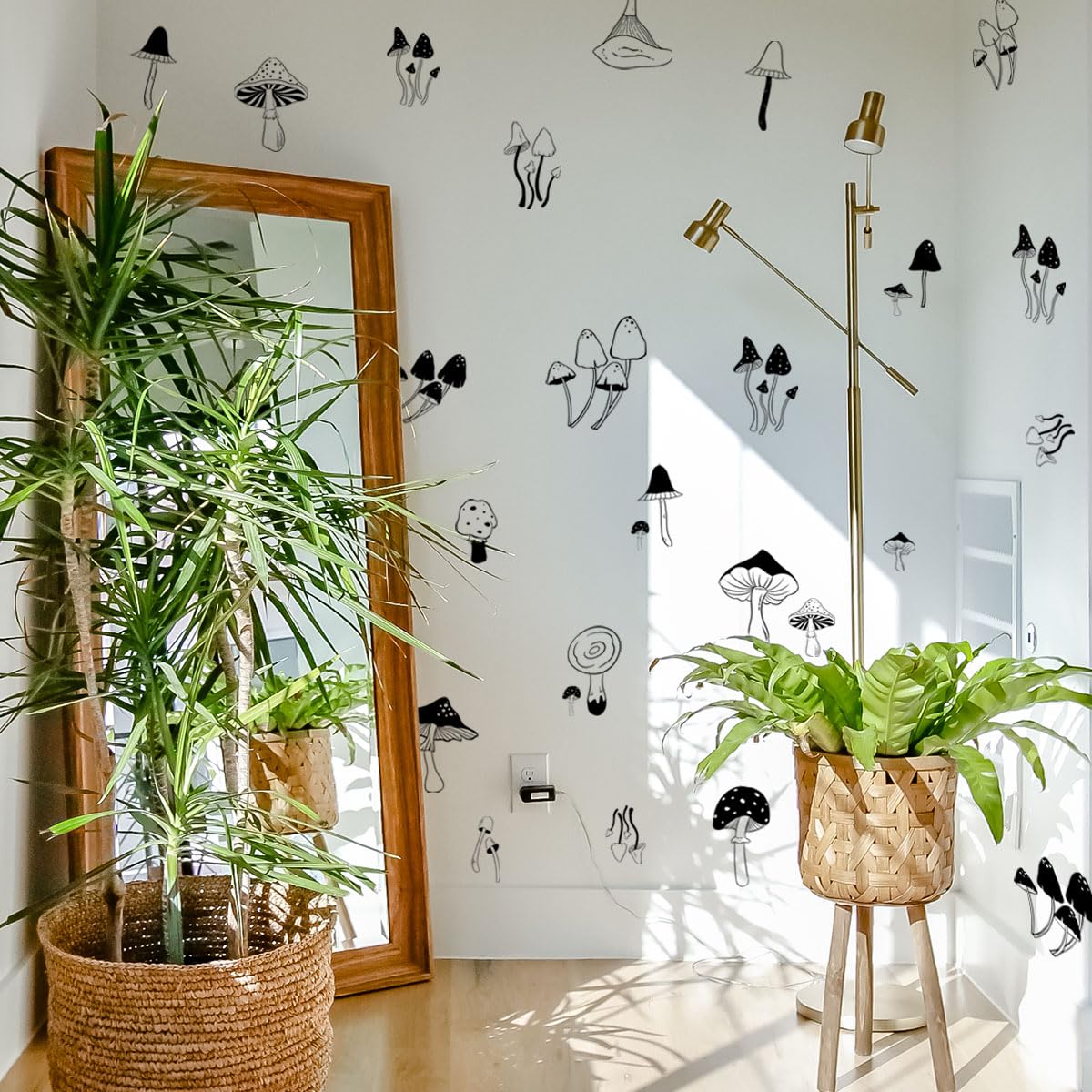 HJKlove forest decals in living room offer quick room refresh.