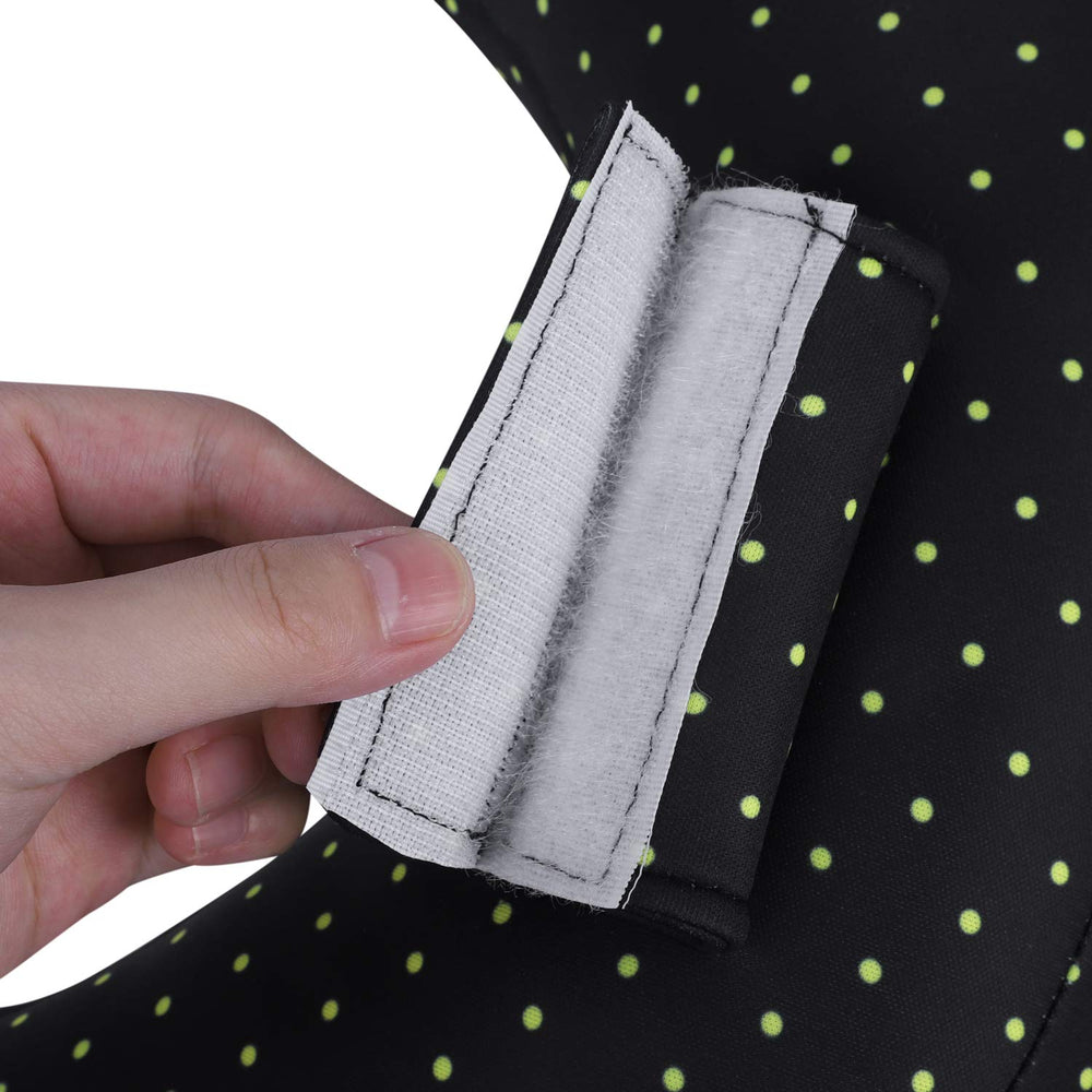 HKSICHENGKEJI universal 30x20 cm pillow fits most seat belts.