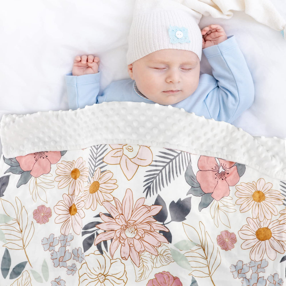 HNHUAMING 30x40 blanket fits crib and car seat for versatile use.