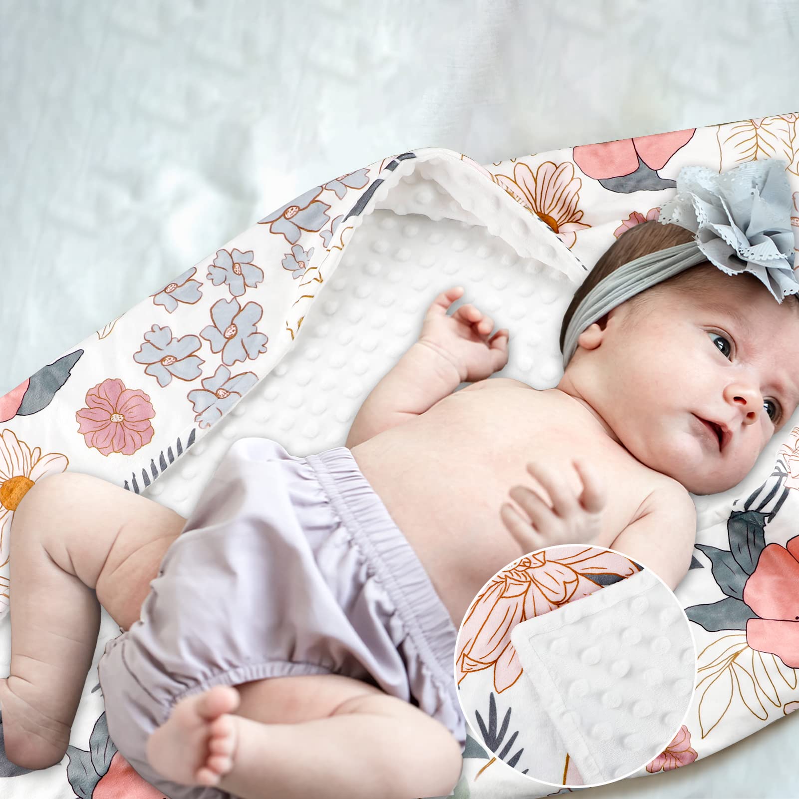 HNHUAMING baby blanket with dotted backing adds gentle texture for nap time.