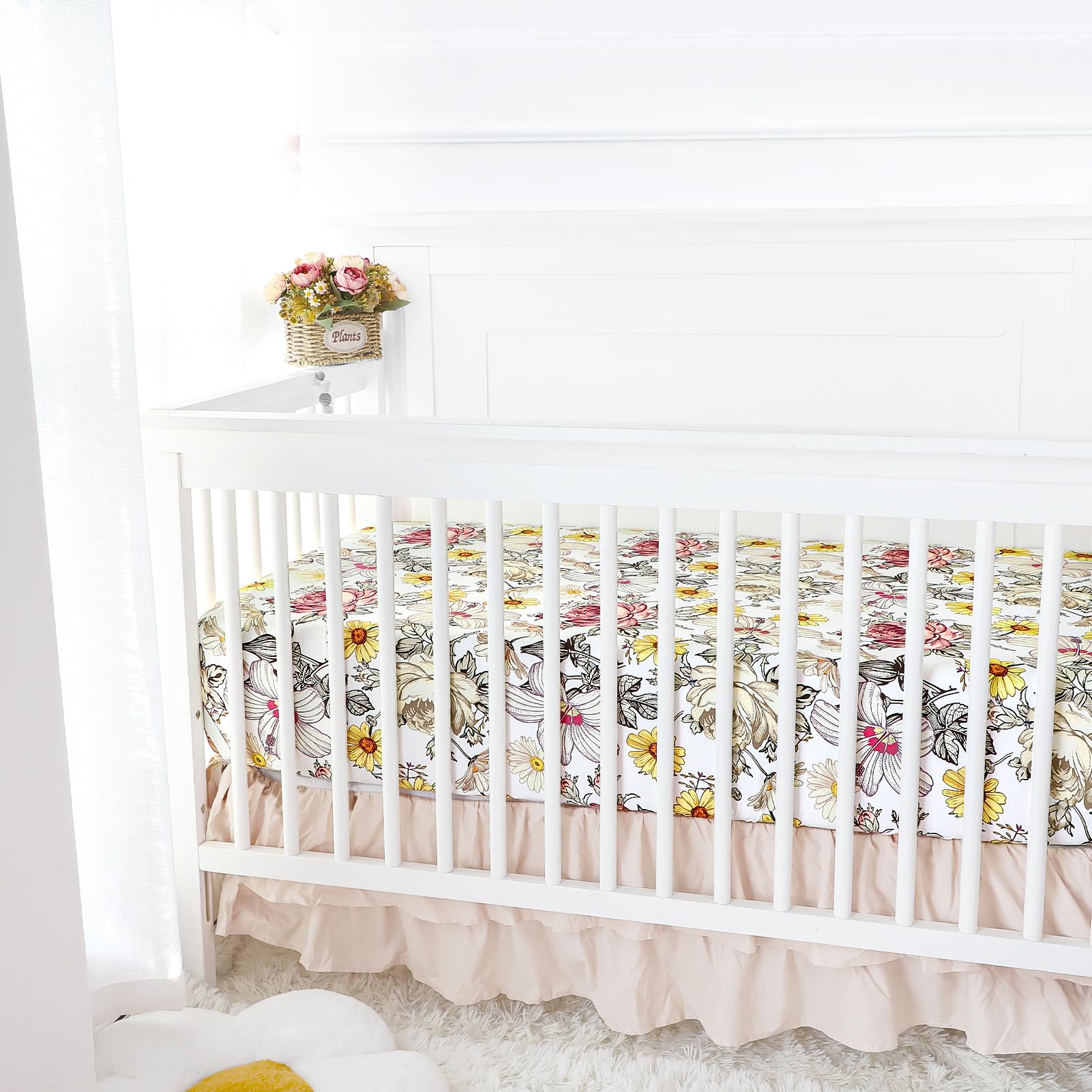 HNHUAMING gift-ready crib sheet makes a thoughtful baby gift choice.