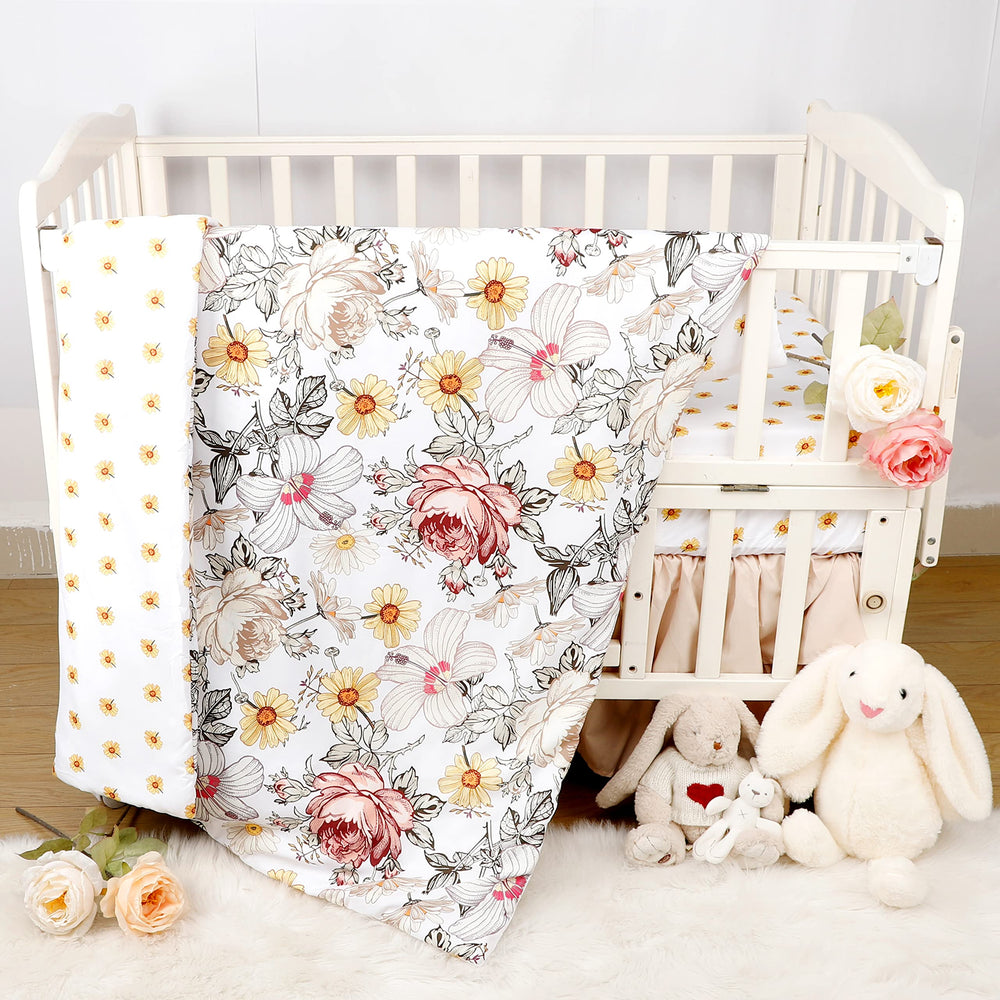 HNHUAMING quilt with flower pattern adds cozy warmth to crib
