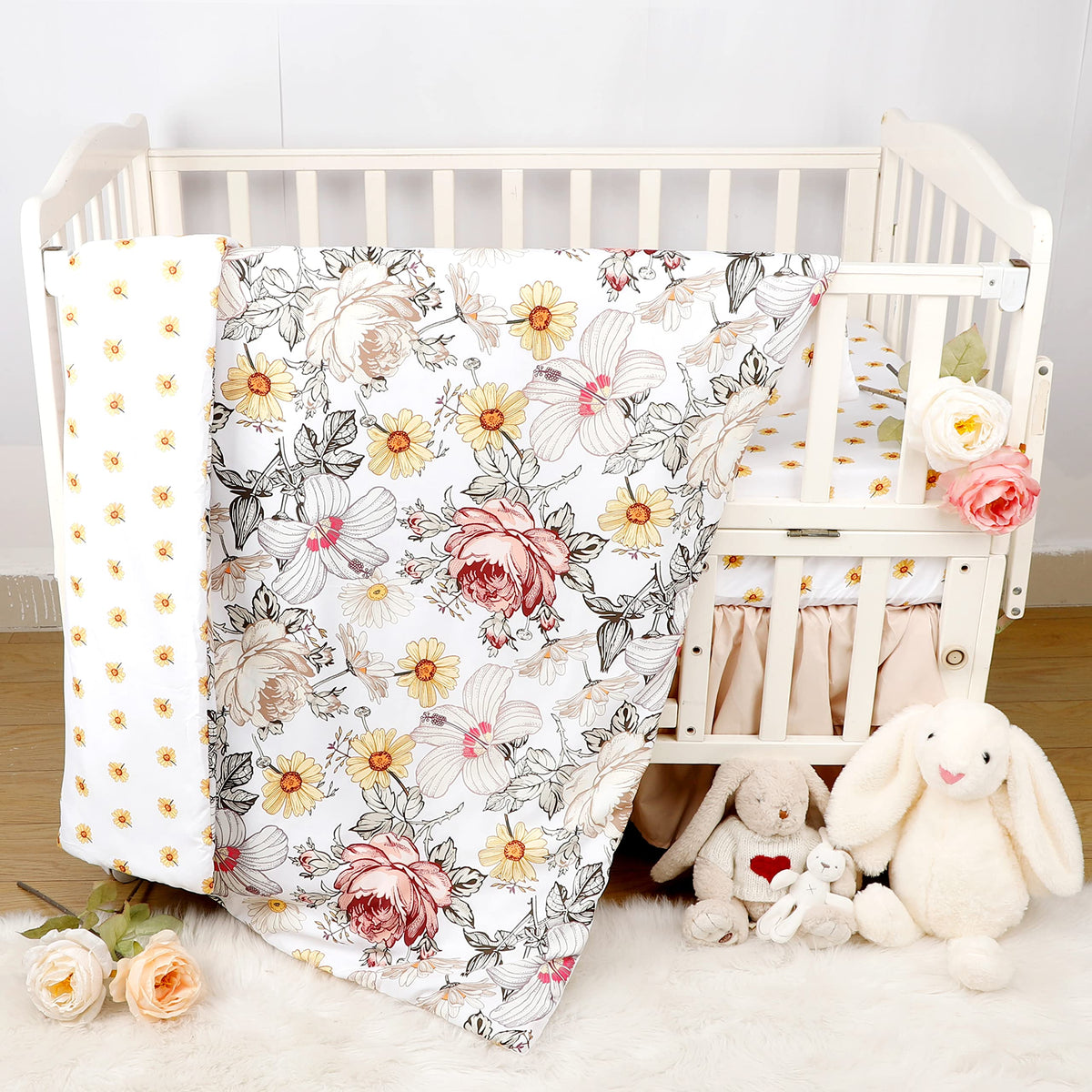 HNHUAMING quilt with flower pattern adds cozy warmth to crib