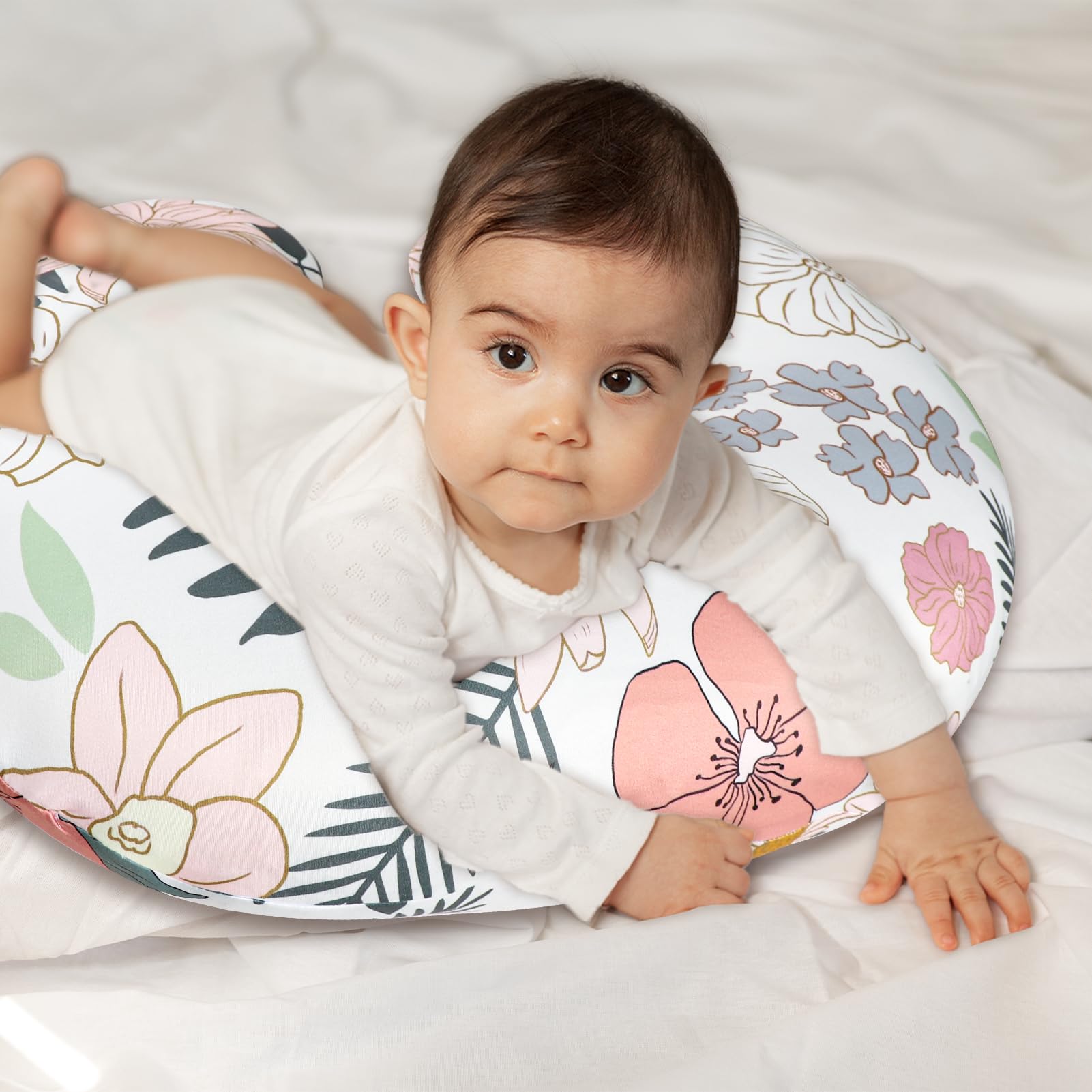 HNHUAMING ultra-soft fabric cushions baby during feeds and cuddles.
