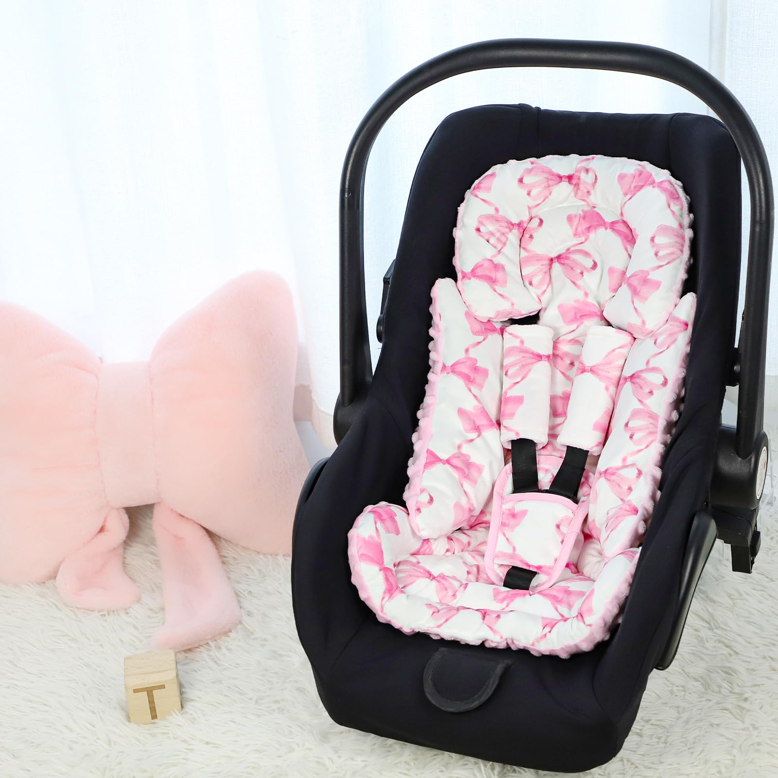 Ideal gift choice: HNHUAMING car seat insert for new moms and babies.