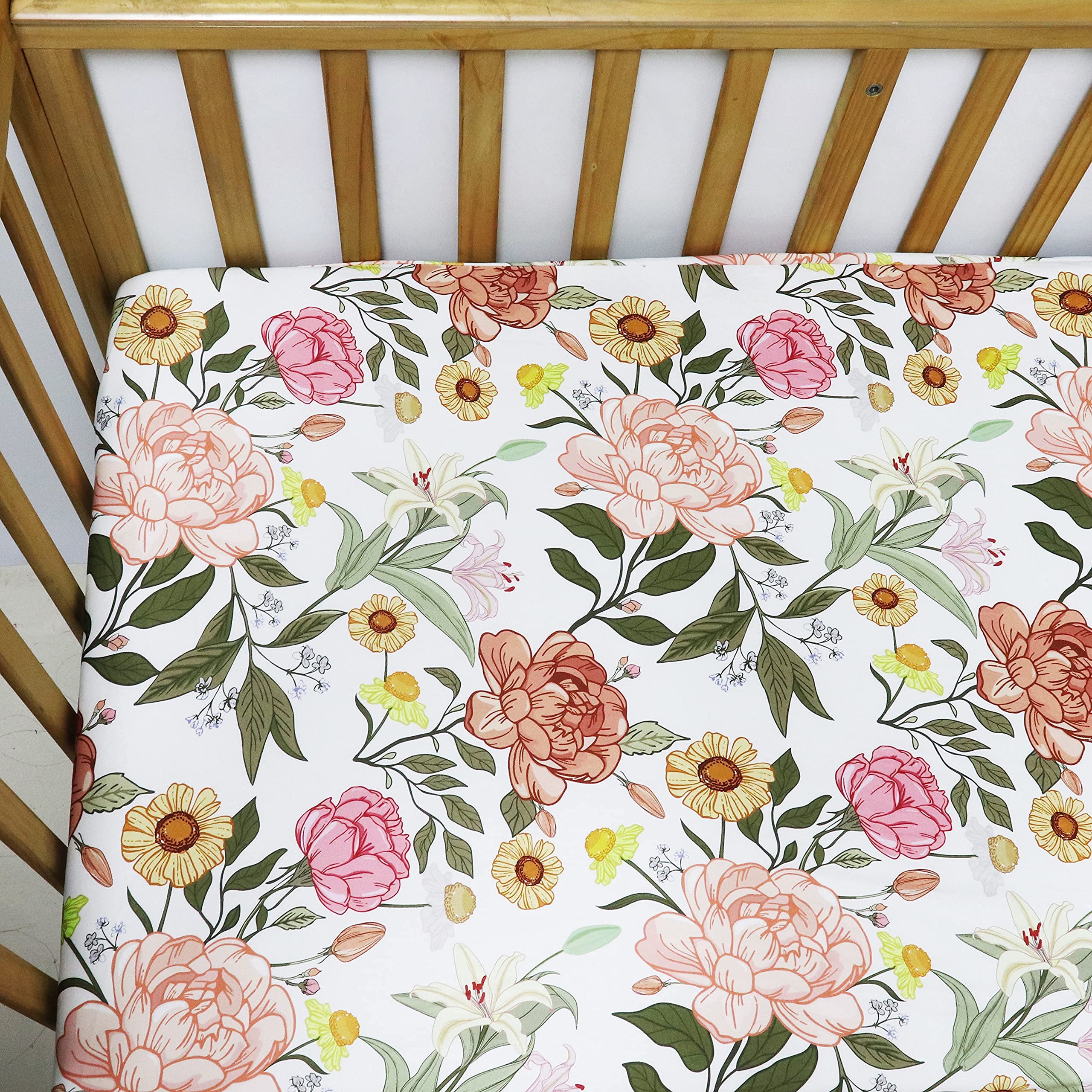 HNHUAMING neutral floral sheet brightens nurseries with timeless pattern.