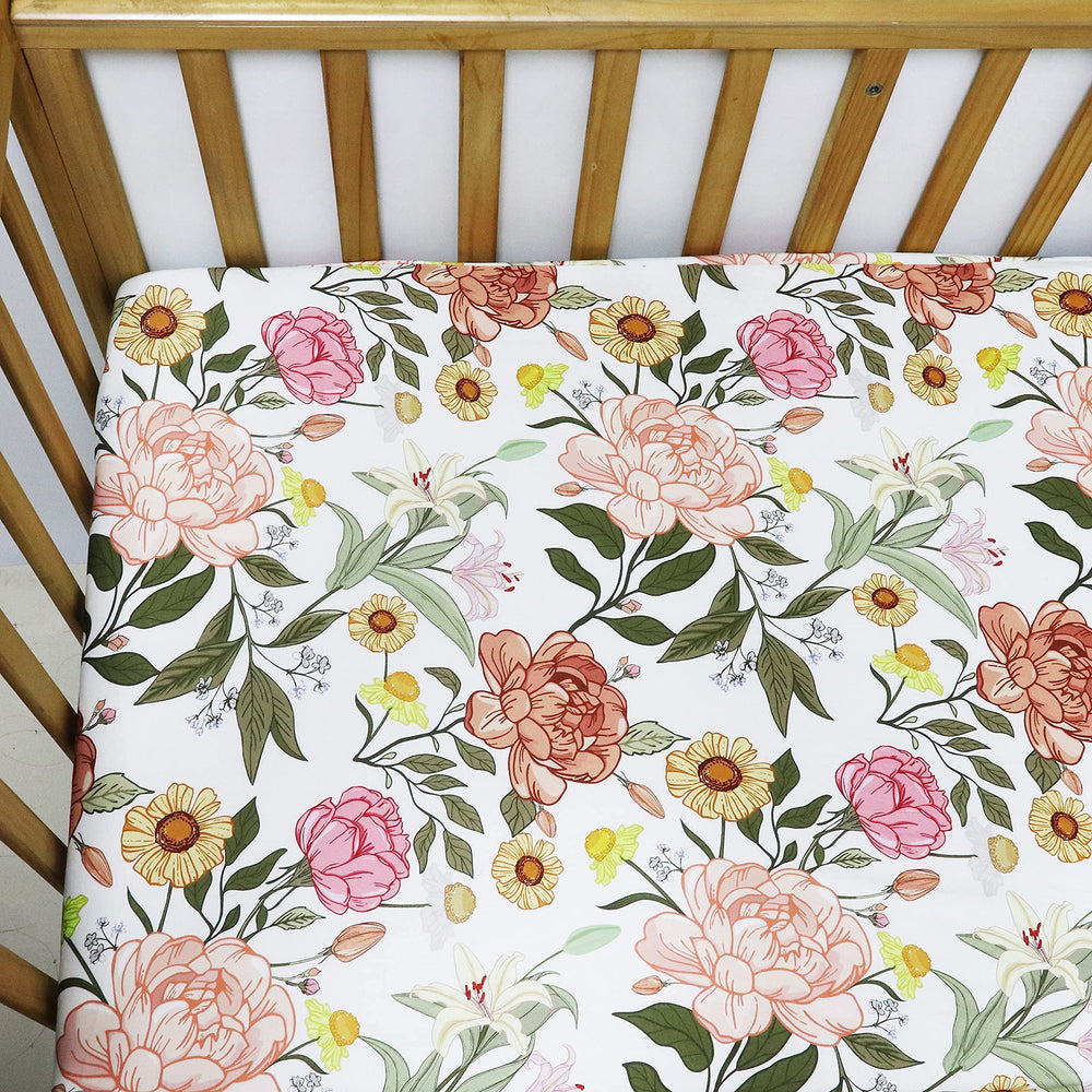 HNHUAMING neutral floral sheet brightens nurseries with timeless pattern.