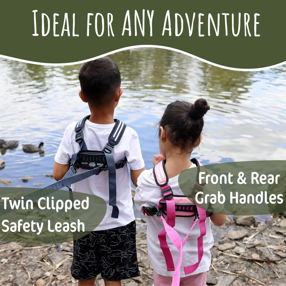 Hobble De Hoo front handle keeps parents in control in busy places