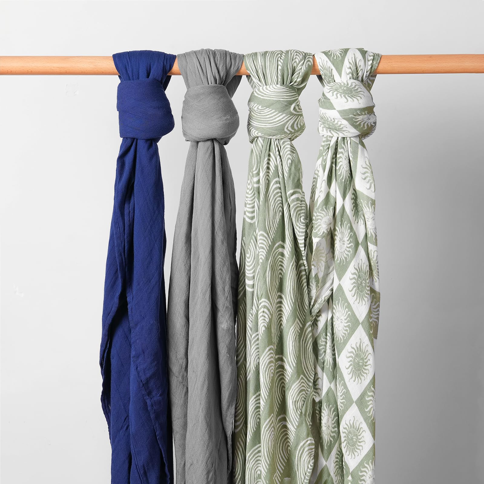 Hollyoo swaddle blanket for stroller or nursing cover on the go