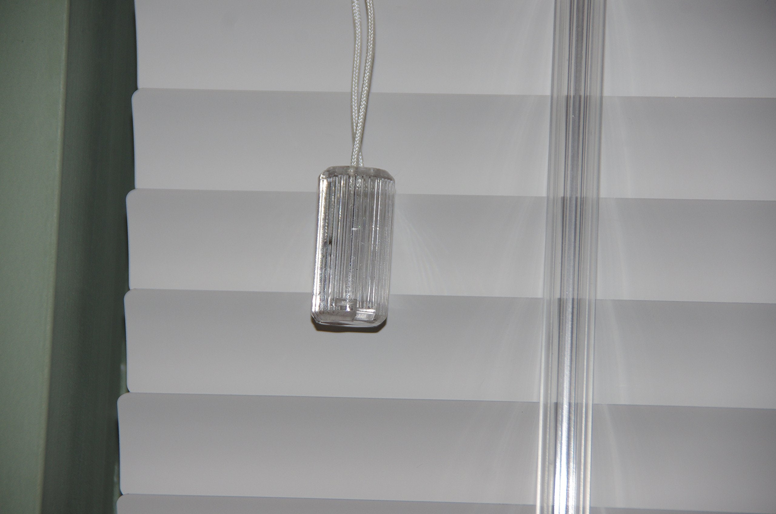 HomeAmore clear tassel breakaway for blinds combines safety with unobtrusive style.