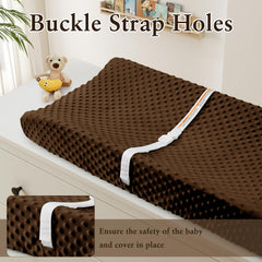 Homiest white-black changing pad cover with secure 360° elastic edging.