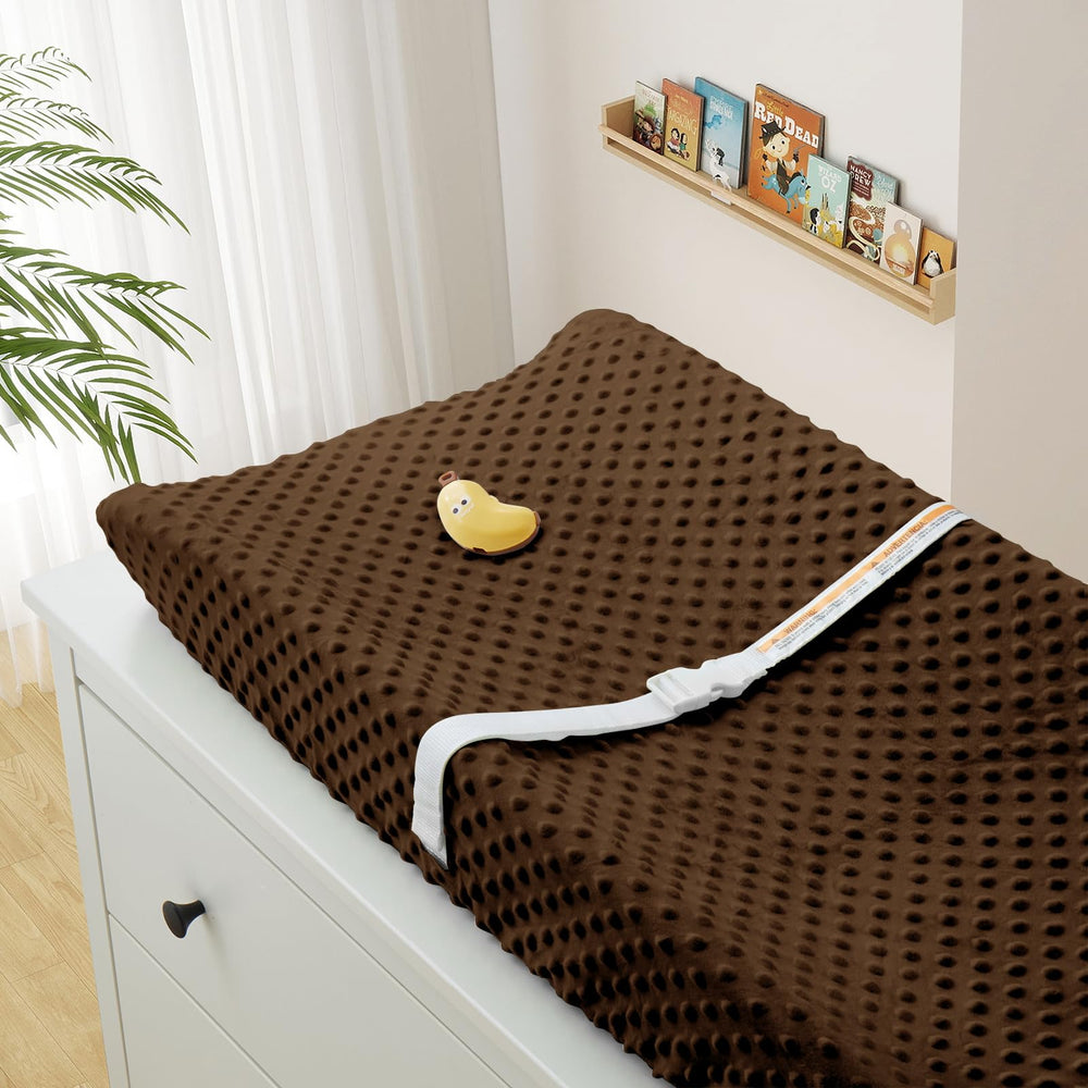 Homiest white-chocolate-brown changing pad cover, cozy and durable.
