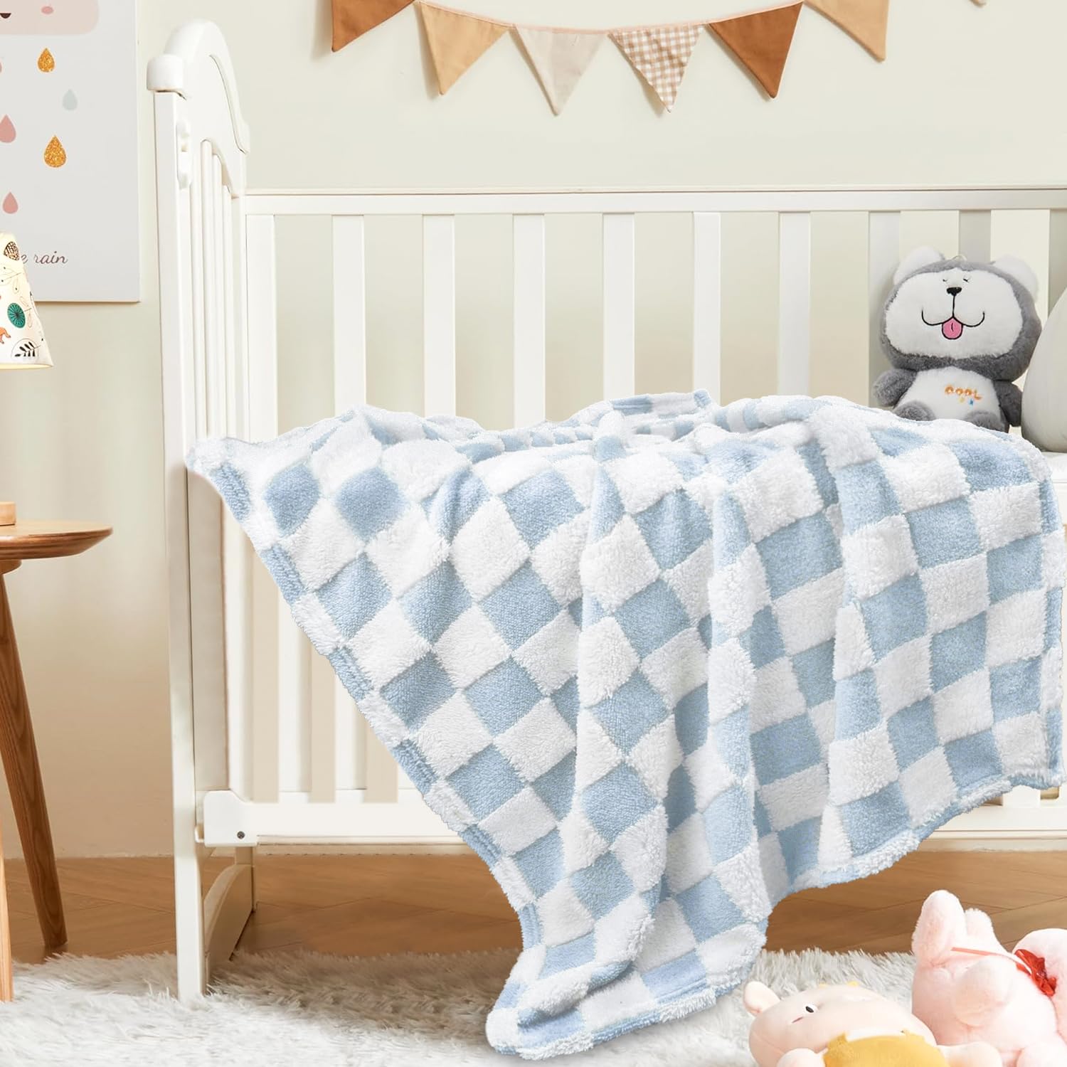HOMRITAR blanket packaged as a gift-ready option