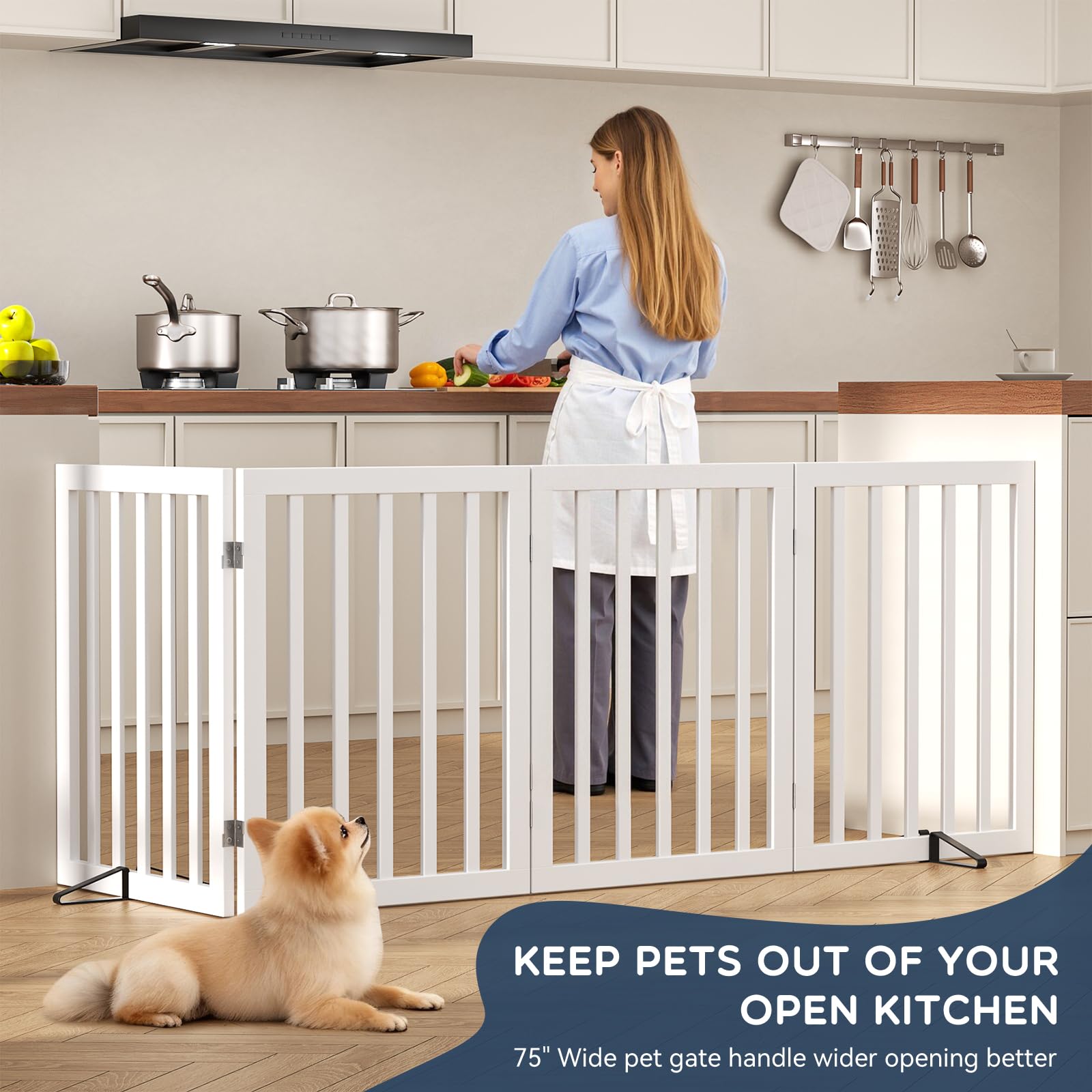 Homykic freestanding gate features non-slip rubber feet to protect floors