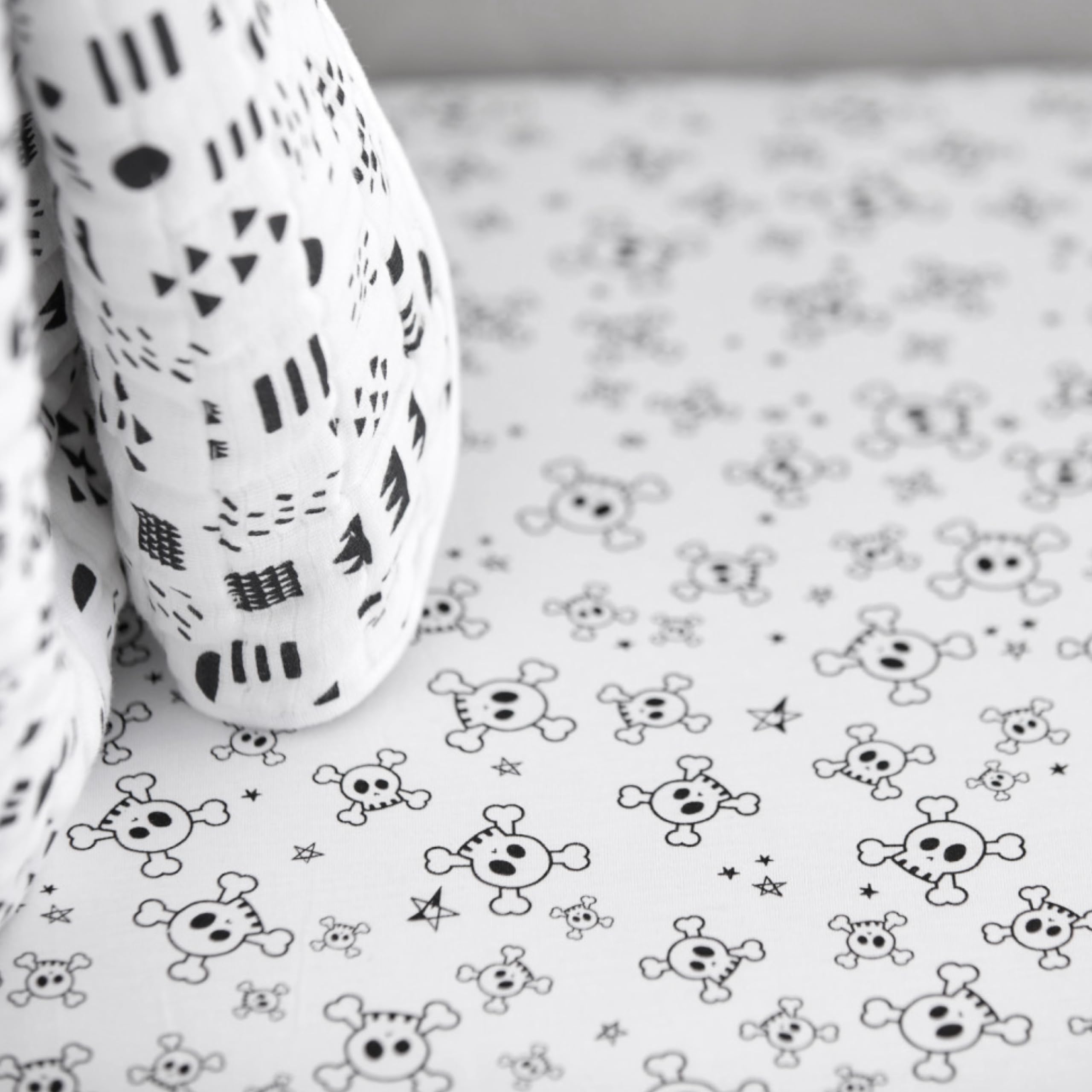 HonestBaby Rose Blossom coordinates with nursery decor for cohesive styling.