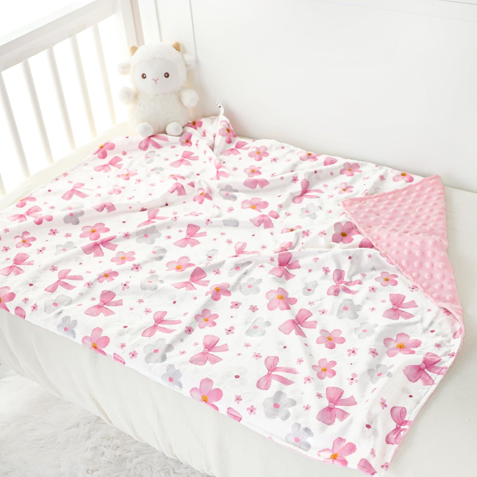 Hooyax double-sided backing provides warmth with skin friendly feel
