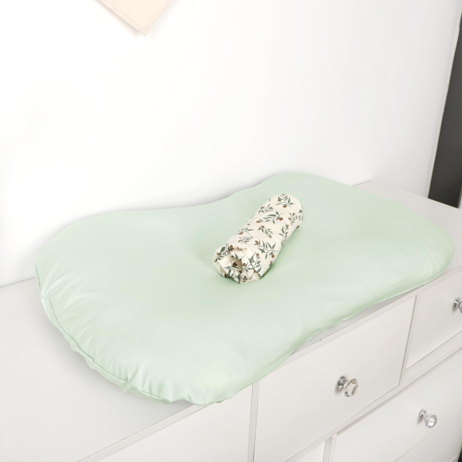 Gift-ready Hooyax two-pack lounger covers in green leaf