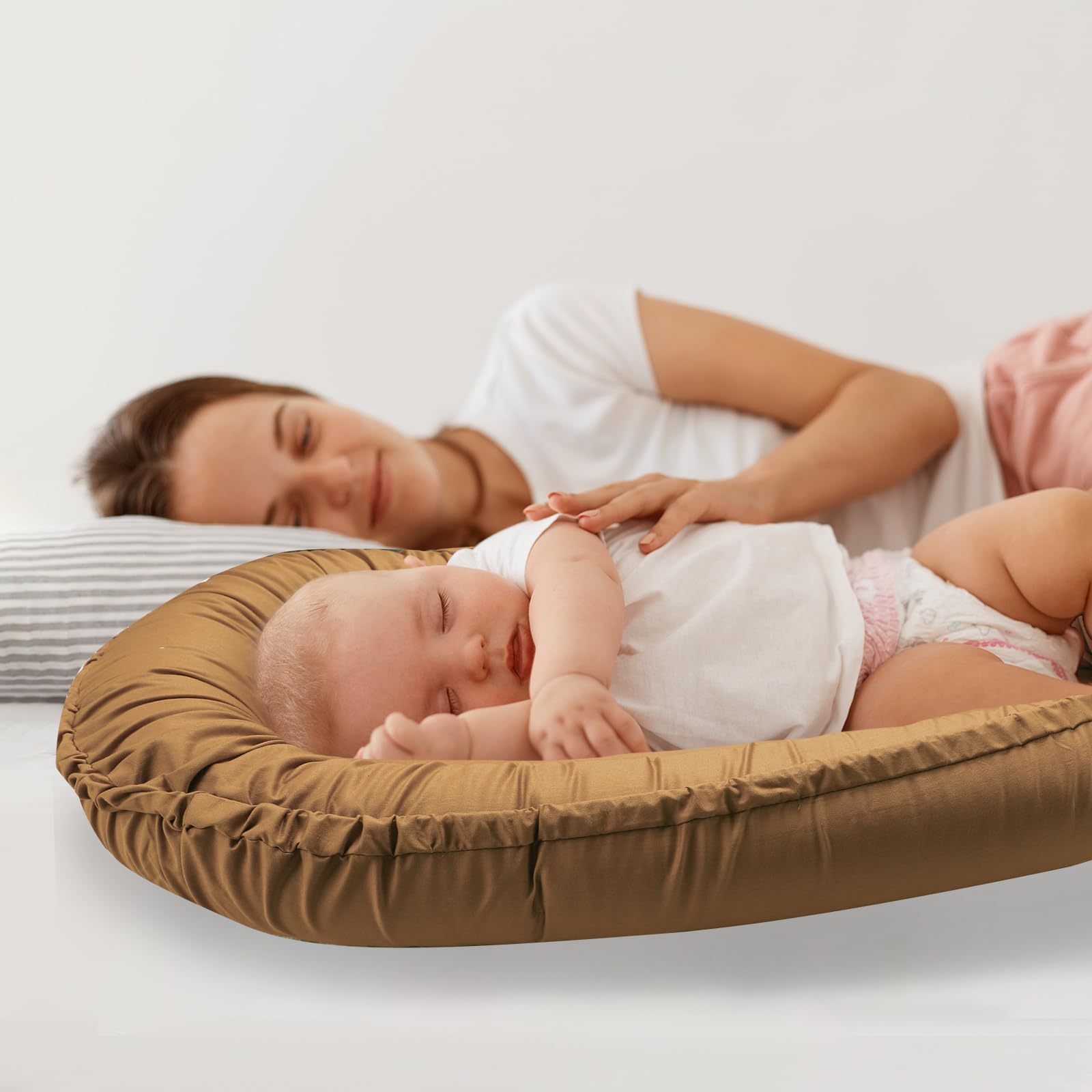 Hooyax baby lounger cover is a practical gift for new parents.