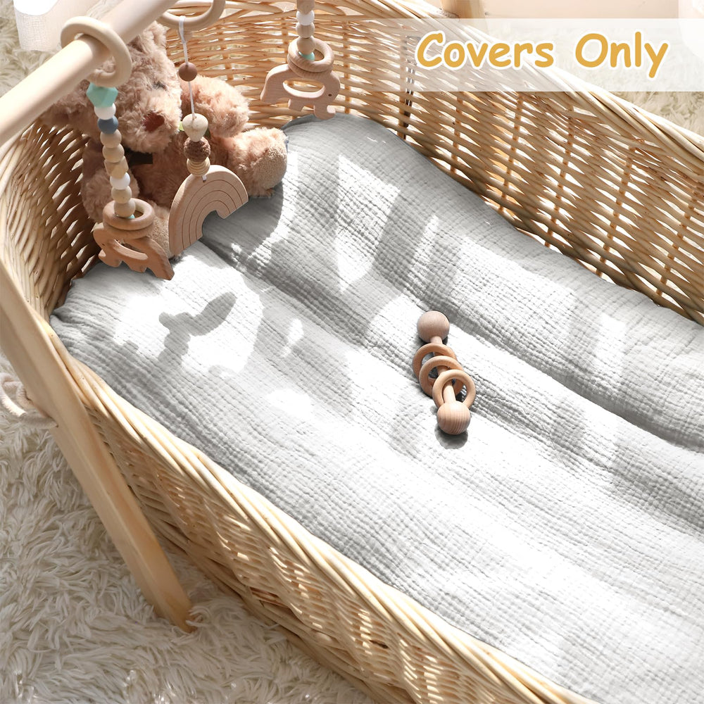 Hooyax lounger cover envelope closure for quick, secure fit.