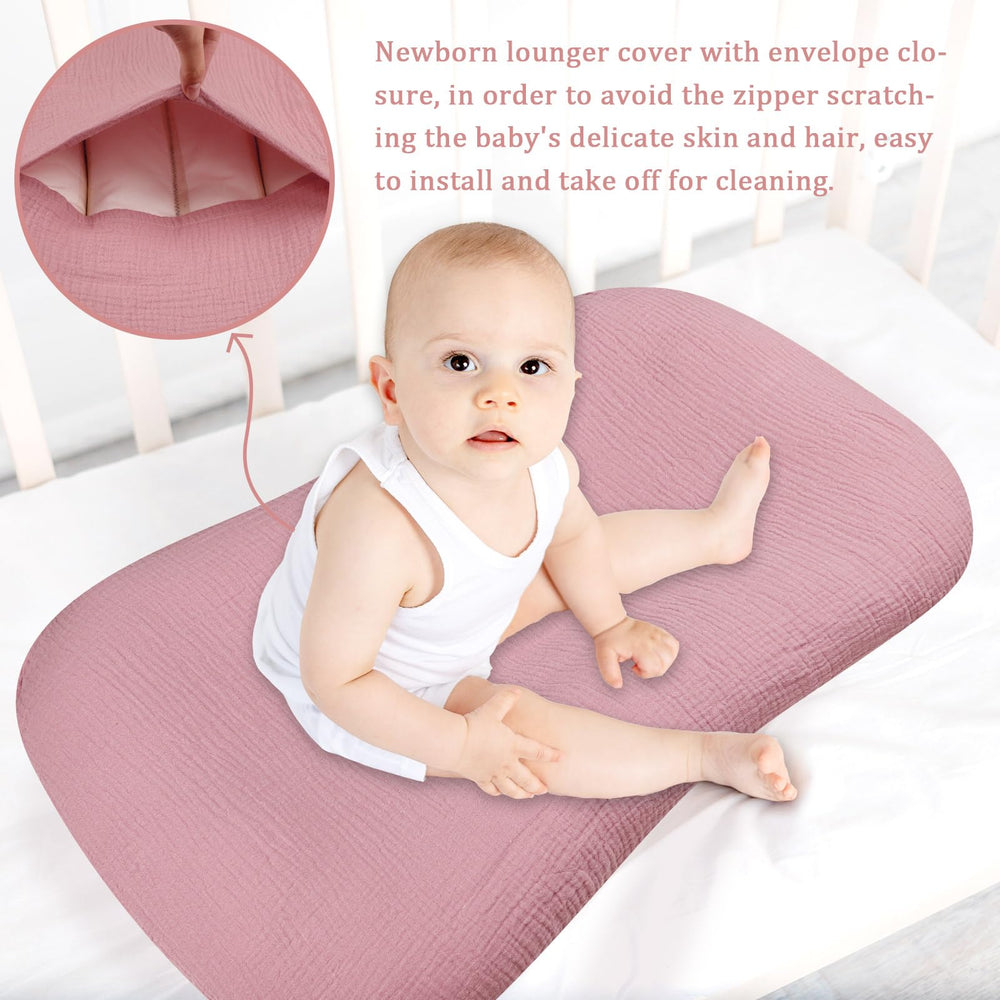Envelope closure keeps the cover secure on most loungers for quick swaps.
