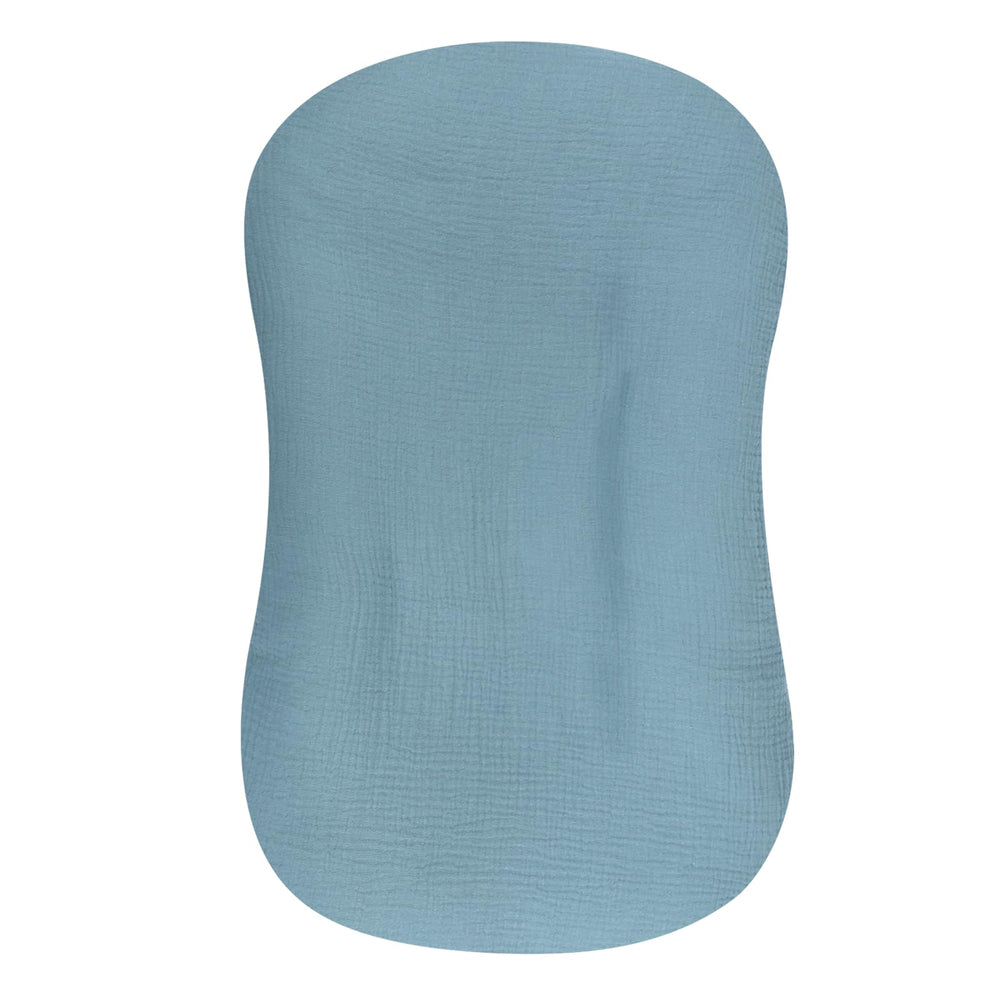 Hooyax muslin baby lounger cover in blue with soft touch for gentle skin.