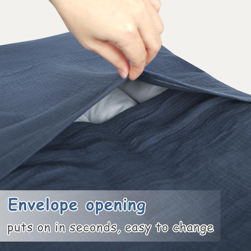 Hooyax muslin baby lounger cover stitching detail reveals reinforced seams.