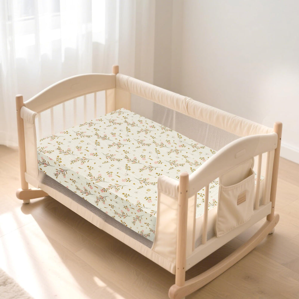 Hooyax breathable fabric promotes airflow for comfortable naps.