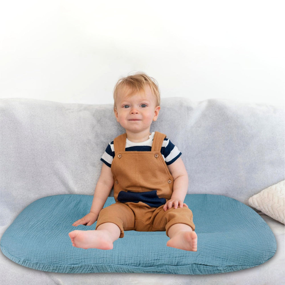 Hooyax Muslin Lounger Cover makes a thoughtful gift for babies