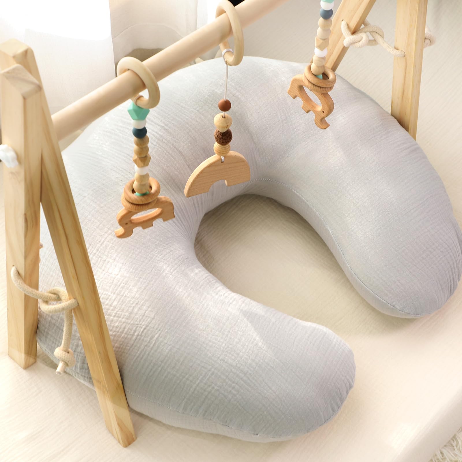 Hooyax two-pack gift-ready packaging a practical baby shower staple