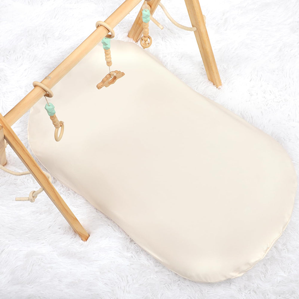 Hooyax skin-friendly nursery cover creates a cozy, mess-friendly play area.