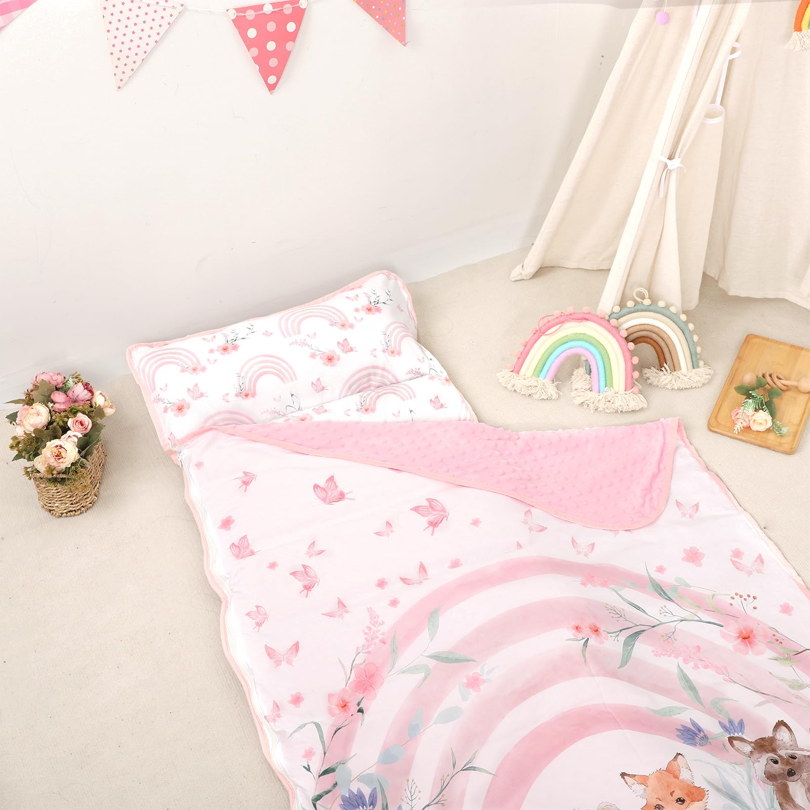 Rainbow print Hooyax nap mat supports cheerful nap time