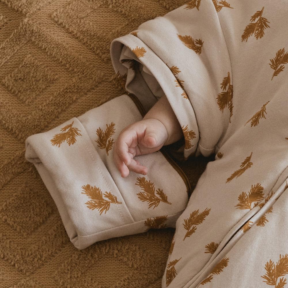 HOUSBAY fabric is soft, stain resistant, and easy to wash