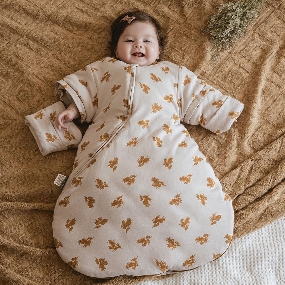 HOUSBAY soft, stain-resistant fabric for easy care