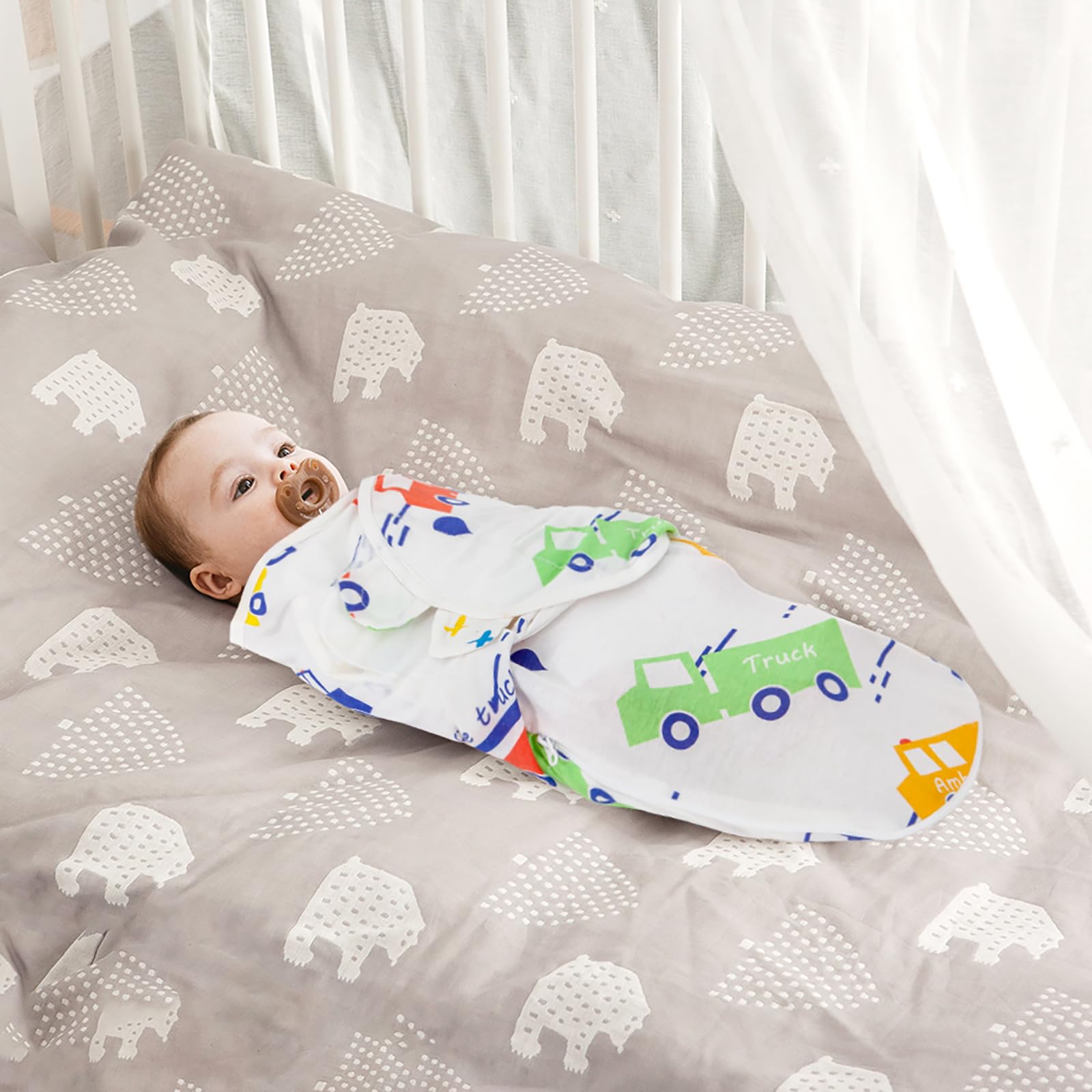 HOUSBAY swaddle with auto-lock zipper protecting restless feet from escapes.