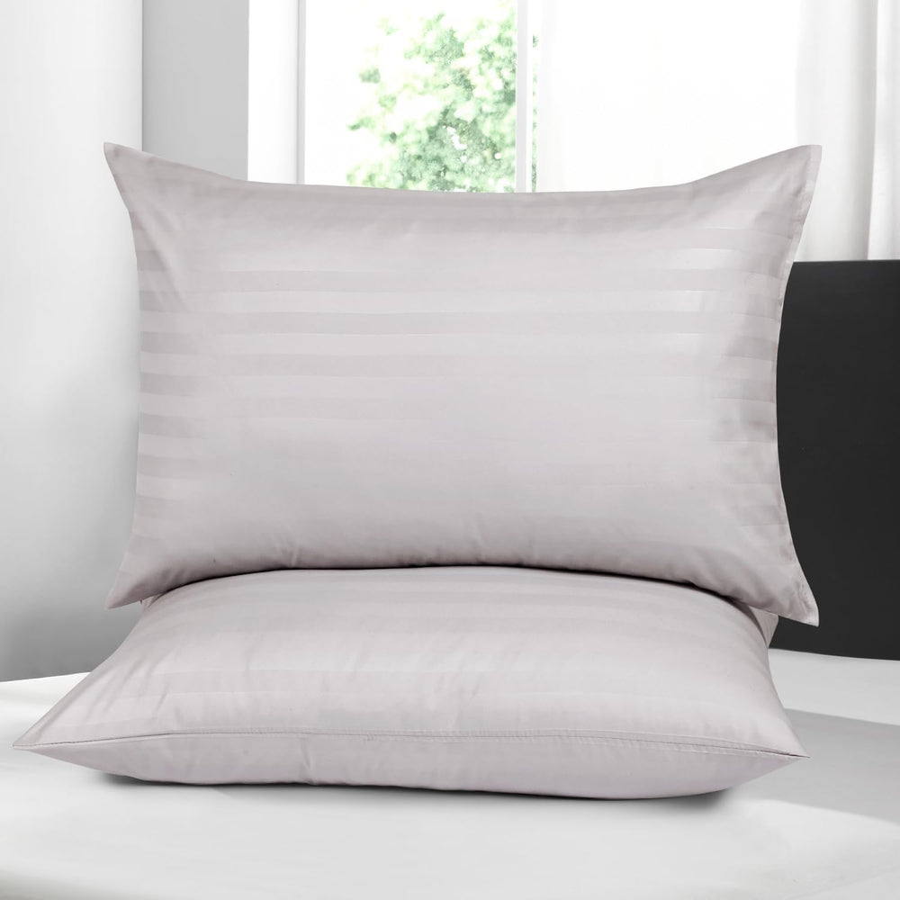 Hriksh toddler pillow case with zipper closure protects little pillows during travel