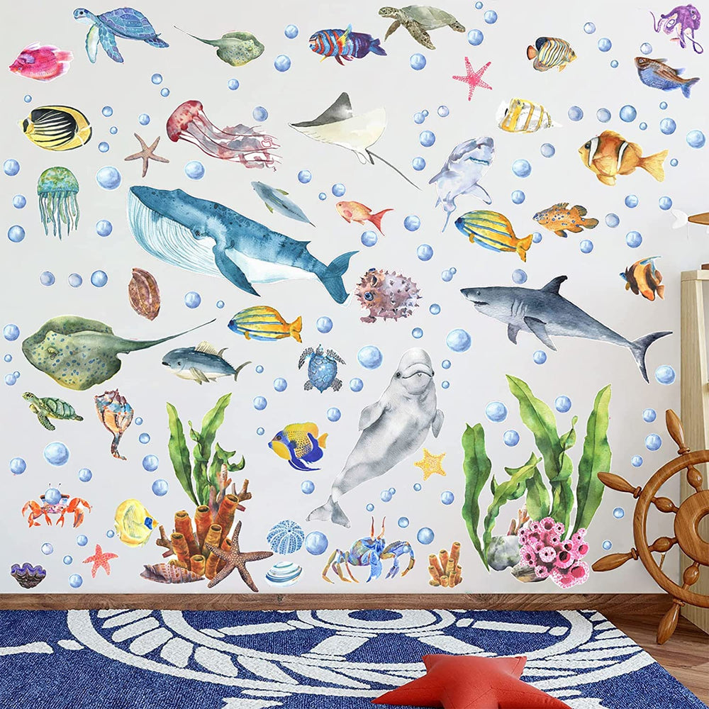 HSDSH seaweed and bubbles glow wall sticker provides a luminous night-time accent.