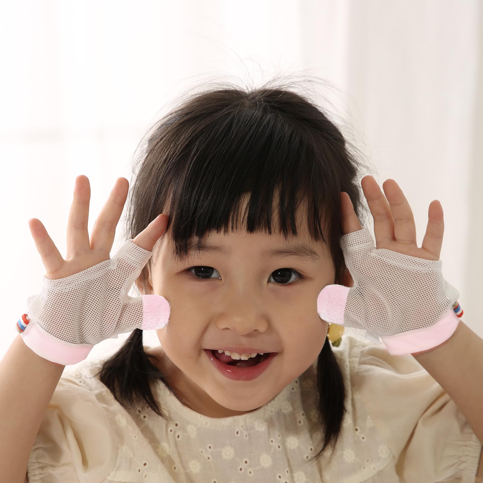 HS&ROXIN anti-removal design keeps the glove in place.