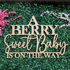 Hsybdnsk Berry sign on the way wooden board with ample space for personalization
