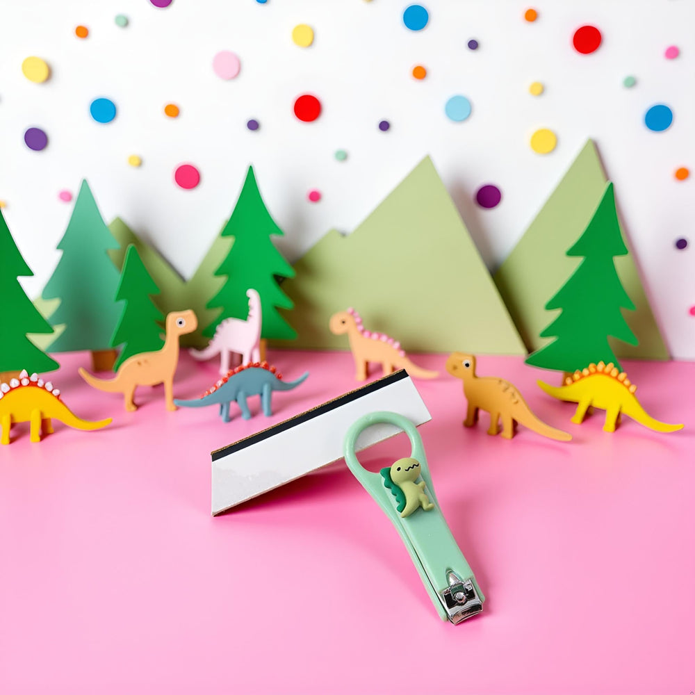 Htppzjr small-size-design fits travel kits for quick touch-ups.