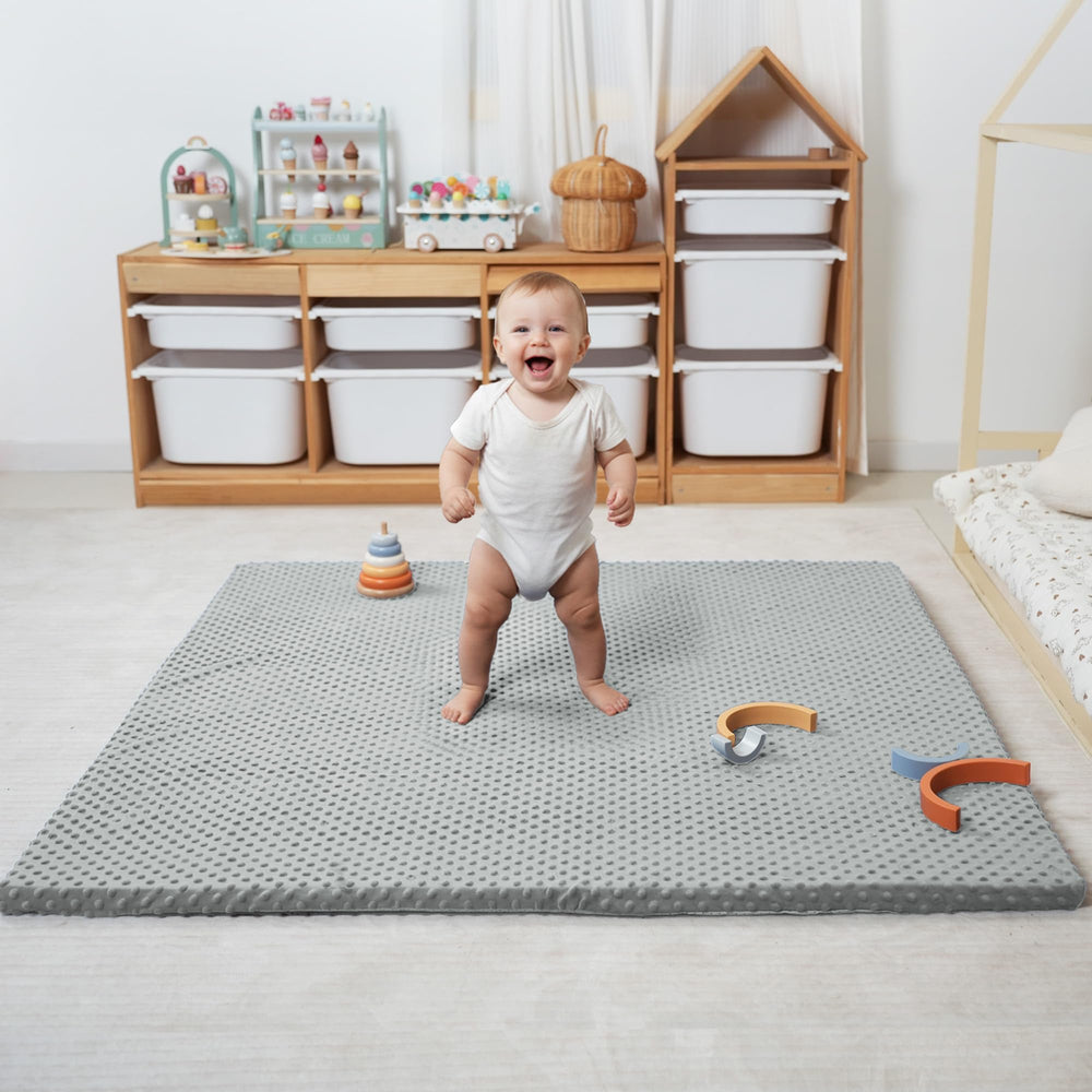 Huloo Sleep mat size 50x50 fits compact play areas and larger rooms alike.