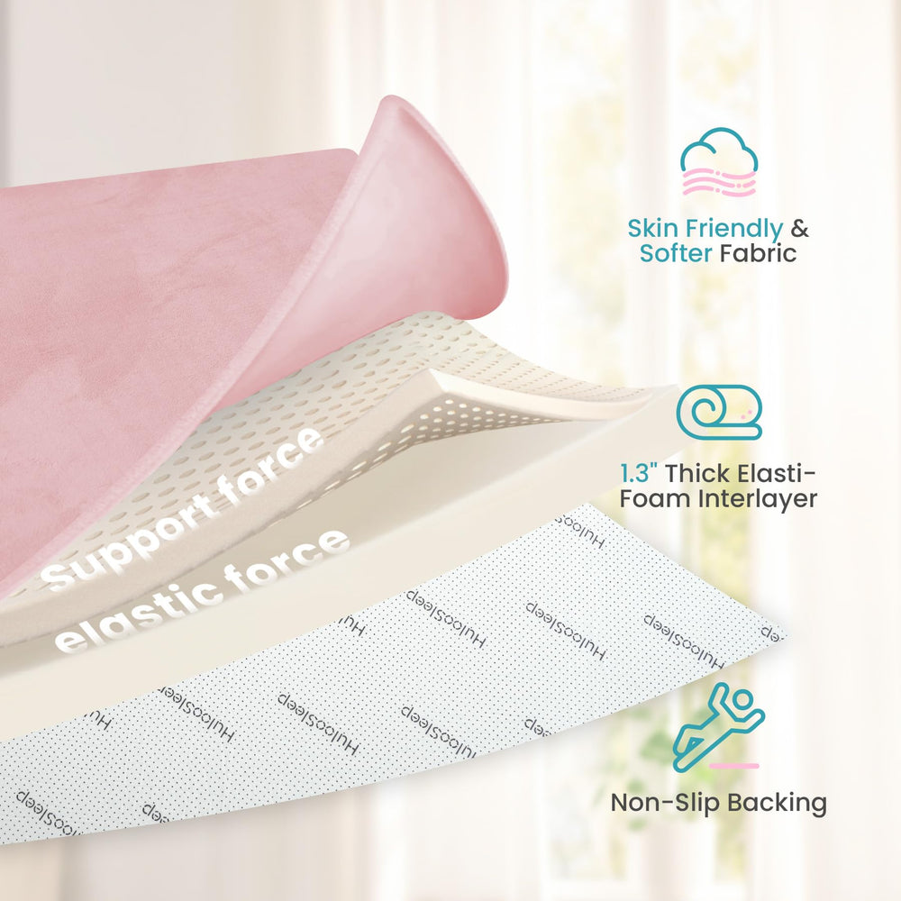 Easy cleanup with wipe-clean surface on Huloo Sleep mat.