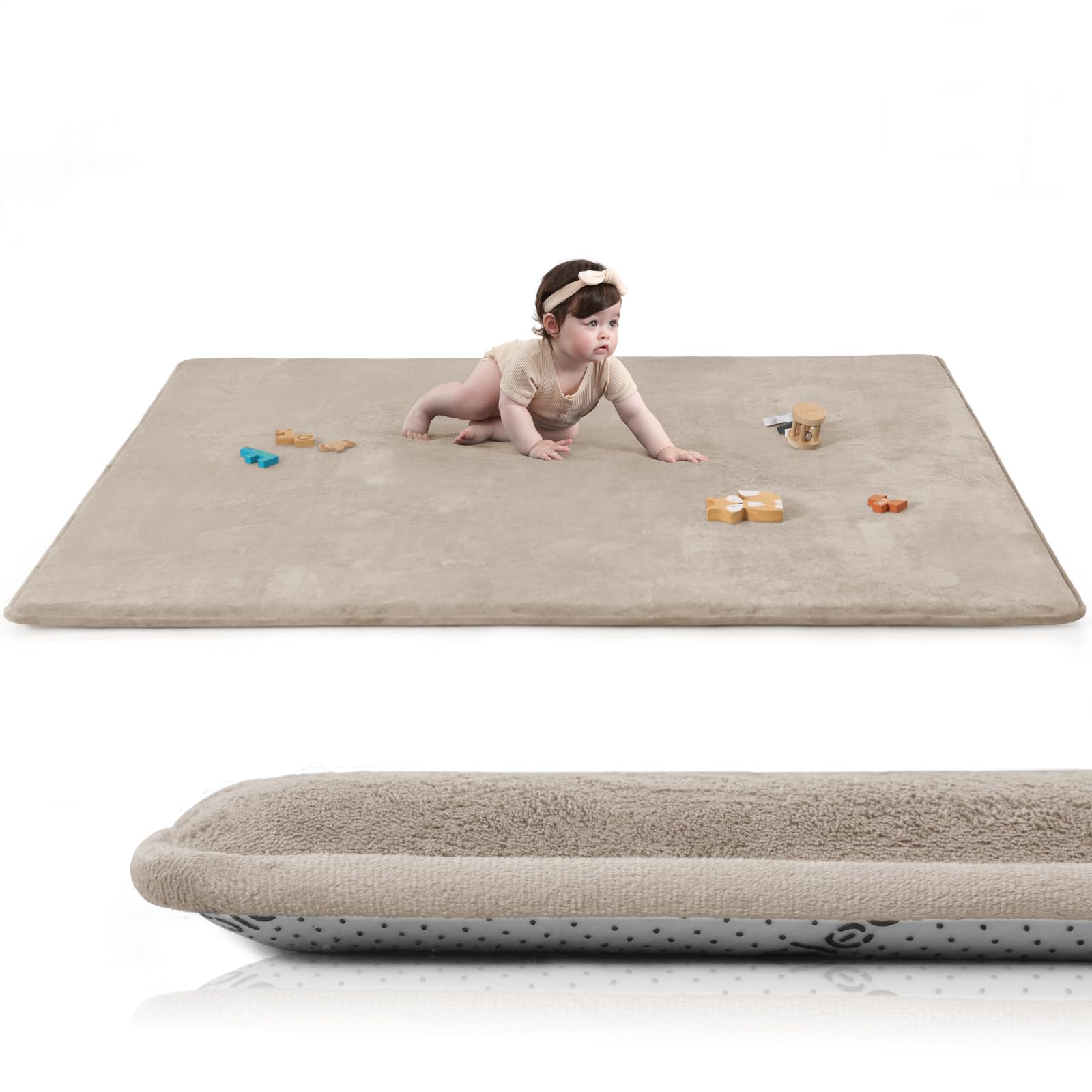 Huloo Sleep Baby Play Mat overview highlighting its extra-large surface for family play.